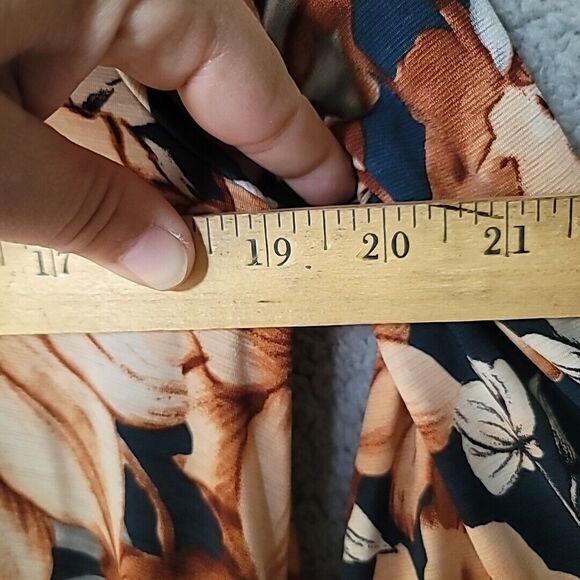 Honeyme Oversized Womens Dress Midi Pockets Floral Size Small Ruffle Sleeves NWT - Picture 10 of 11